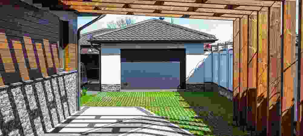 Metushi Constructions